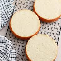 Round White Chocolate Mud Cake